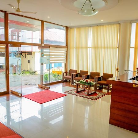 Lals Residency Hotel Adur Exterior photo