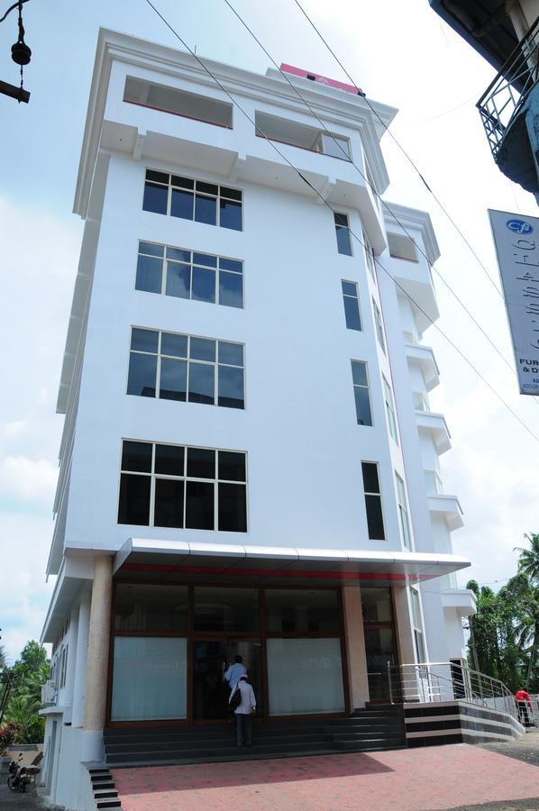 Lals Residency Hotel Adur Exterior photo
